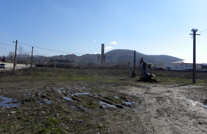 Teren Petrolistului 2 Iată cum arată terenul pentru care Consiliul Local Câmpina se ceartă de luni bune...