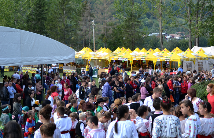Festivalul Cascavelei 3 Caşcaveaua a atras şi în acest an mii de oameni la Valea Doftanei