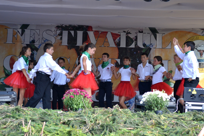 Festivalul Cascavelei 6 Caşcaveaua a atras şi în acest an mii de oameni la Valea Doftanei