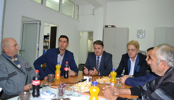 PLR PLR (PNM) şi a prezentat achiziţiile din zona Câmpina   cinci noi consilieri locali