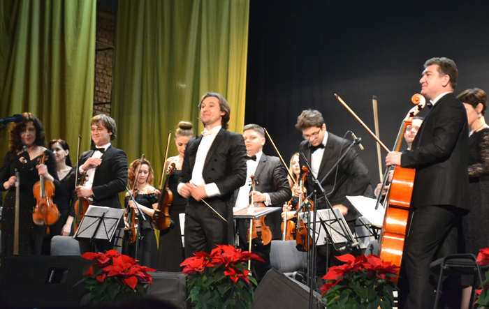 Concert 1 Regal muzical oferit câmpinenilor de Eastern Royal Orchestra din Sankt Petersburg