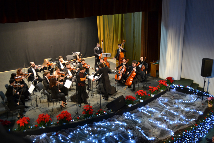 Concert 10 Regal muzical oferit câmpinenilor de Eastern Royal Orchestra din Sankt Petersburg