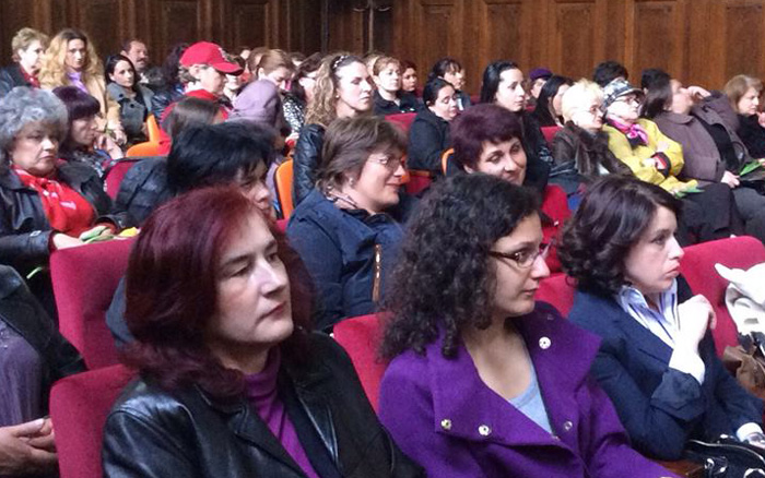 Femei politica 3 PNL Prahova vrea mai multe femei în administraţia publică centrală, locală şi judeţeană