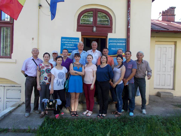 Cimislia 1 Cărţile donate de câmpineni au fost preluate de o delegaţie din Cimişlia, care le va duce în şcolile moldovene